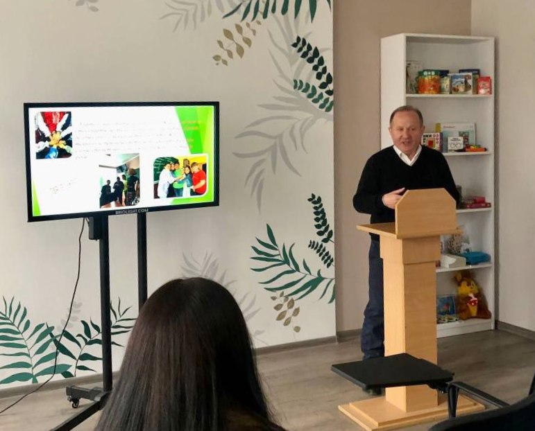 Декан ФПП проф. Чайка В. М. наголосив на важливості таких зустрічей